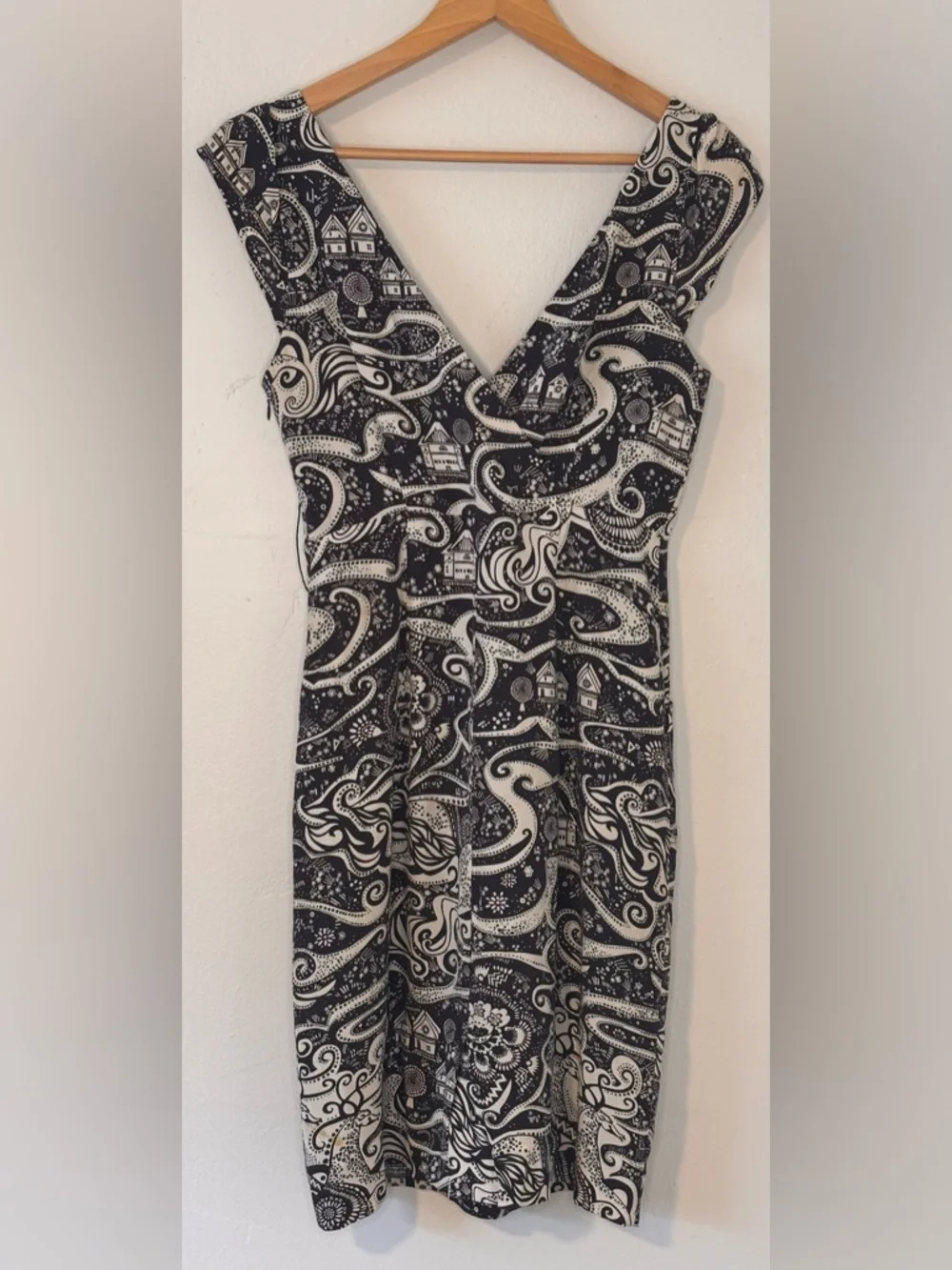 🌸 Moulinette Soeur Size 4 Anthropologie Swirling Villages Surplice Dress